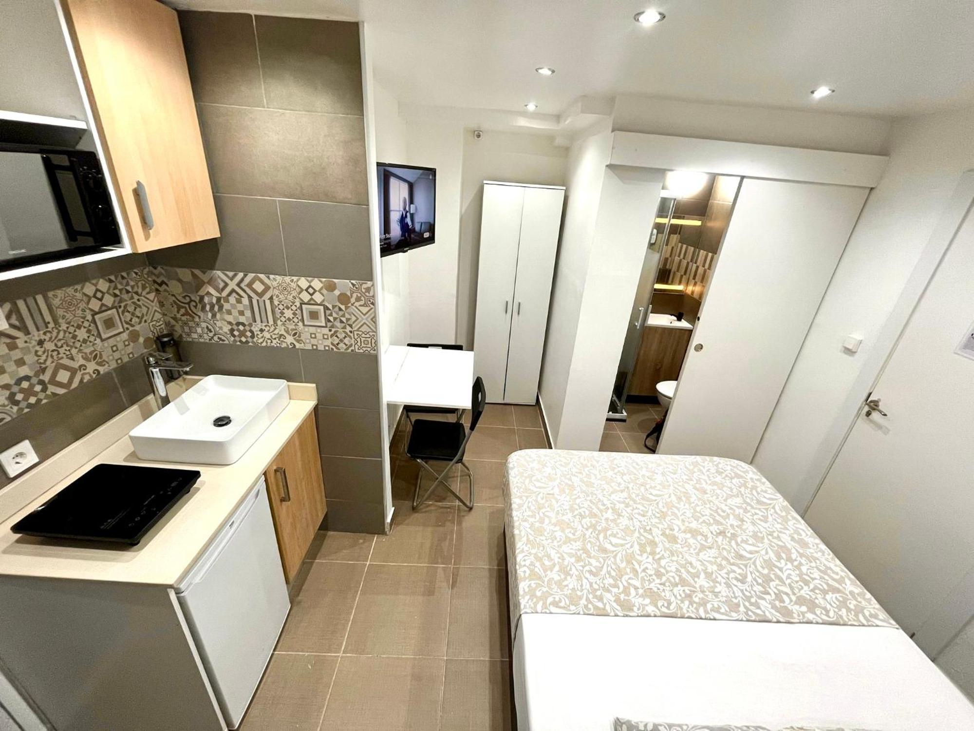 Nice In By Perita Next Metro St T1 Apartamento
