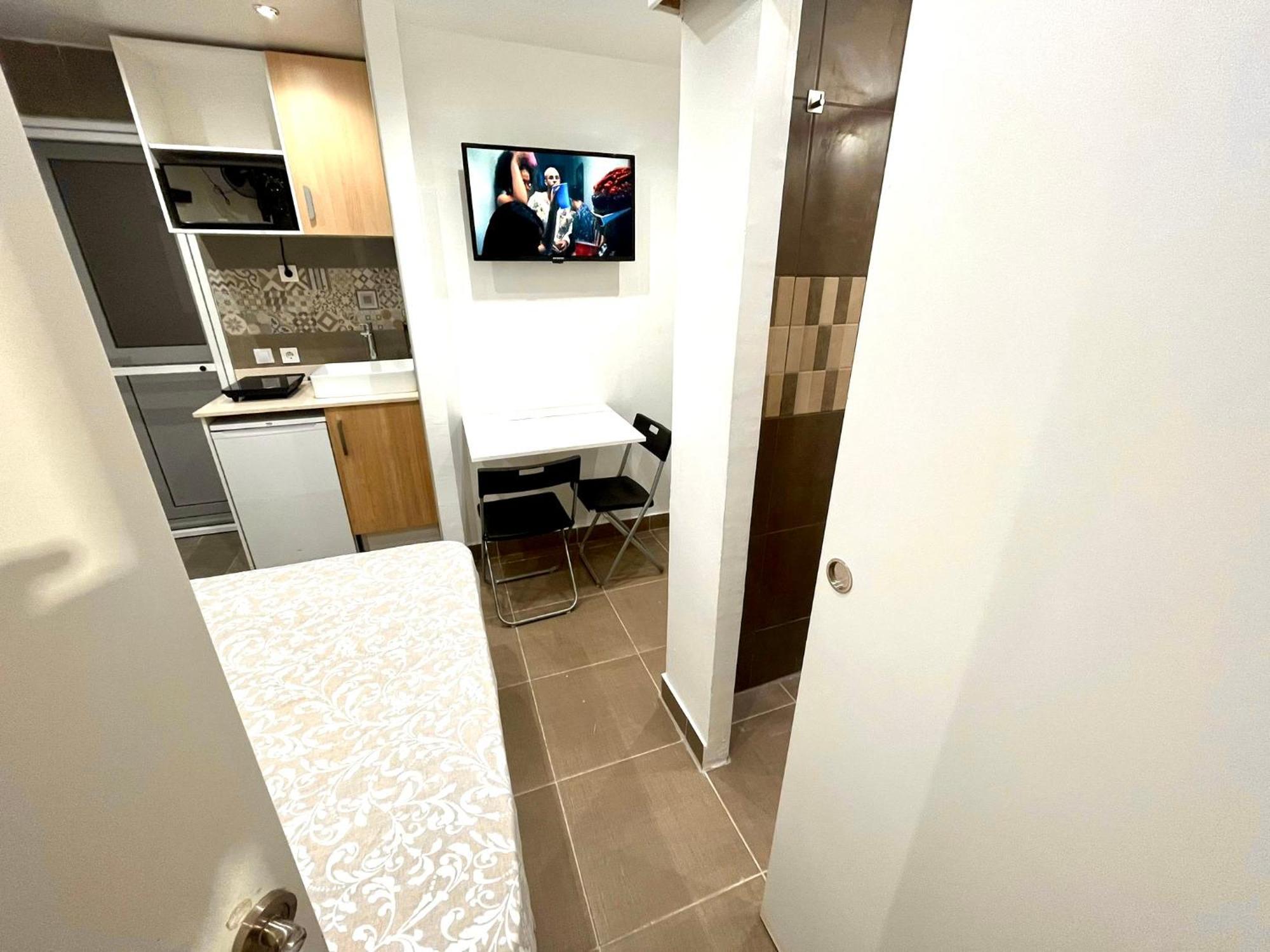 Nice In By Perita Next Metro St T1 Apartamento